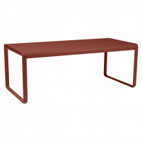 Table BELLEVIE de Fermob, ocre rouge