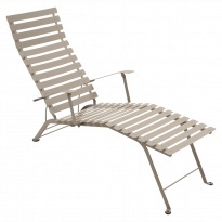 Chaise longue pliante BISTRO de Fermob, muscade