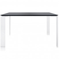 Table FOUR carrée de Kartell, 128 x 128, Noir Blanc