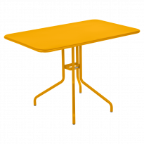 Table rabattable PÉTALE de Fermob 110 cm, Miel